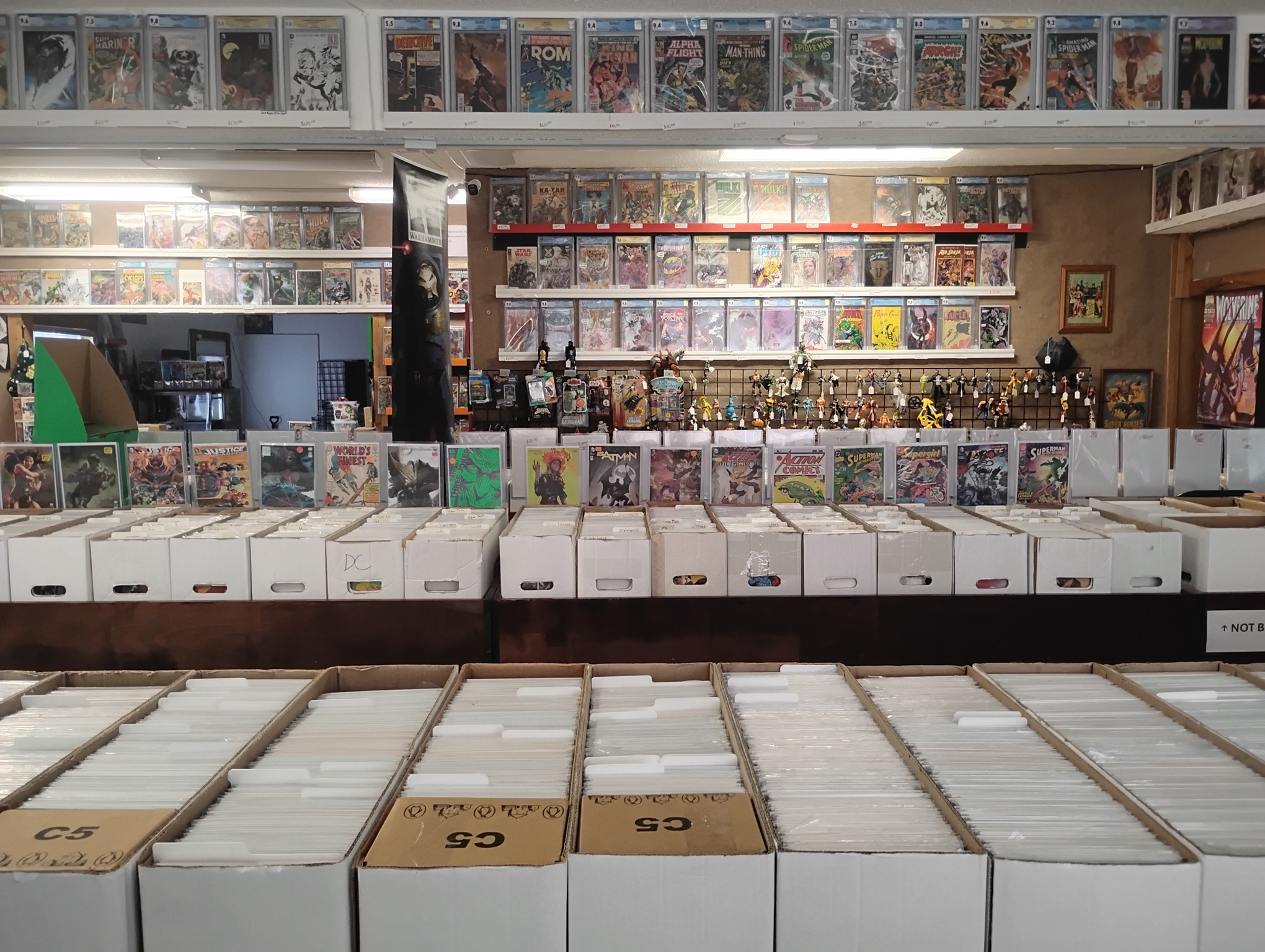 10's of thousands of Back Issue Comic Books